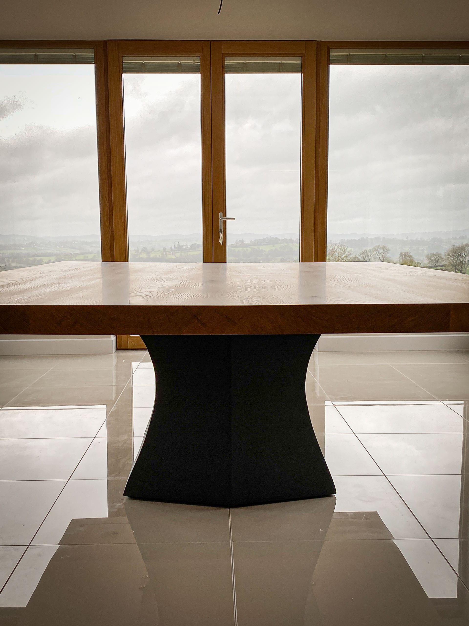Muse dining table with a 2600 x 1800mm Statement French Oak top, project 1138: Statement French Oak