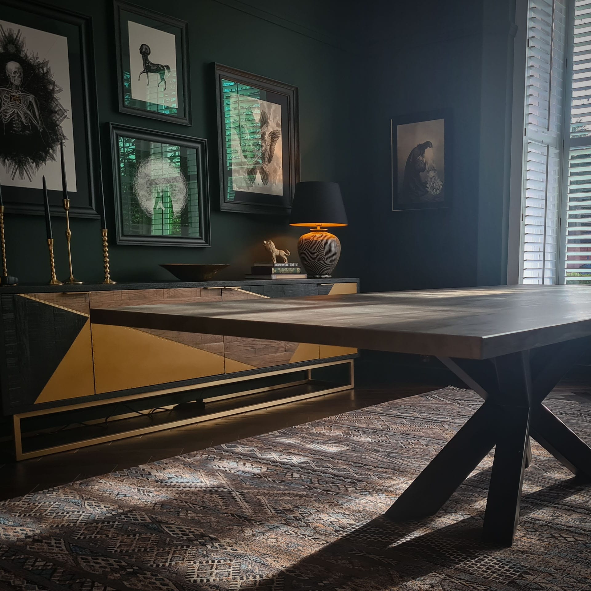 Solaris dining table with a 2600 x 1200mm Radium Dekton top, project 2229: Heat proof