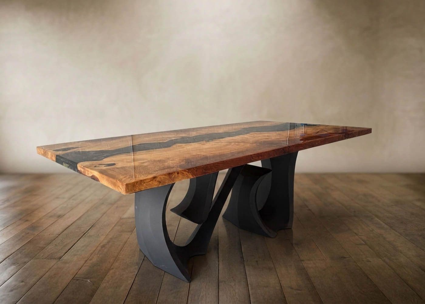 Crest Dining Table