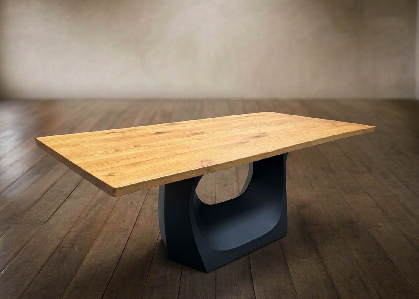 Muse Dining Table