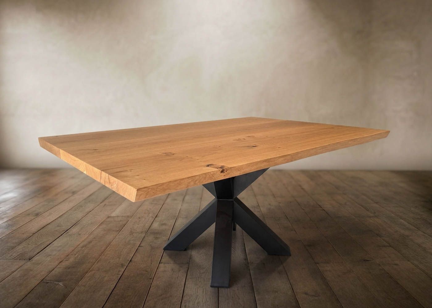 Solaris Dining Table