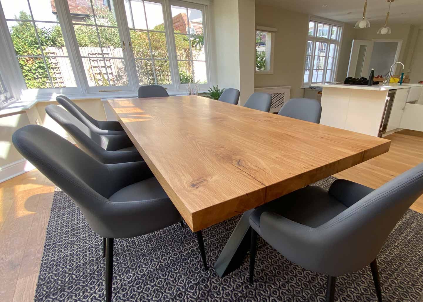 large chunky oak dining table 10 Seater 2974 image 2