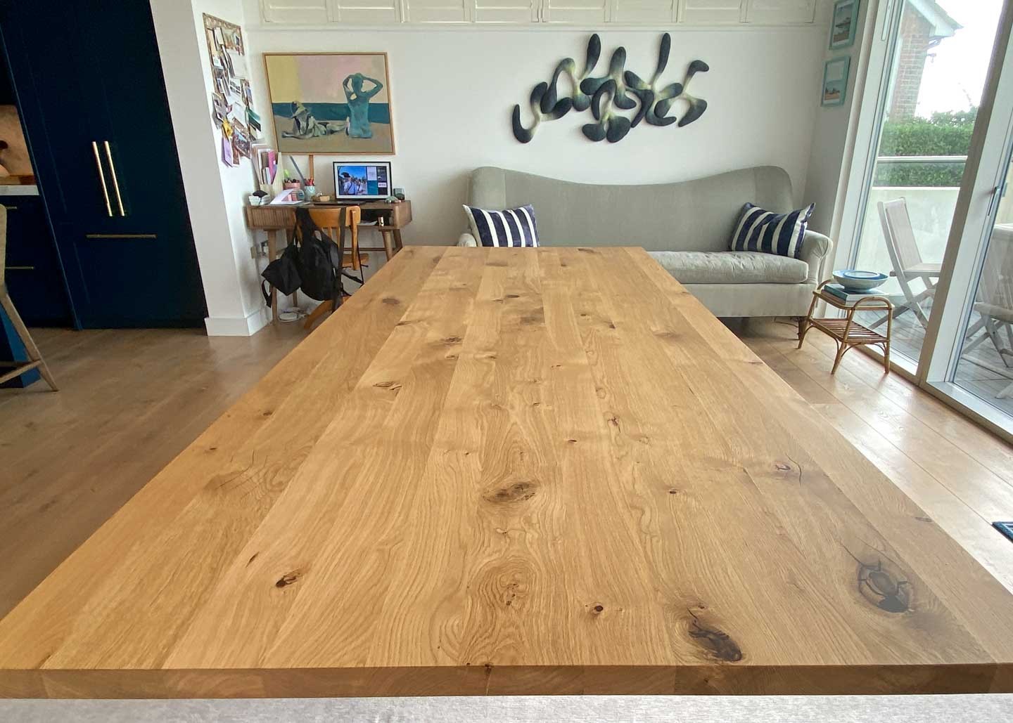 large oak dining table with central gold oak leg 10 Seater 2755 image 5