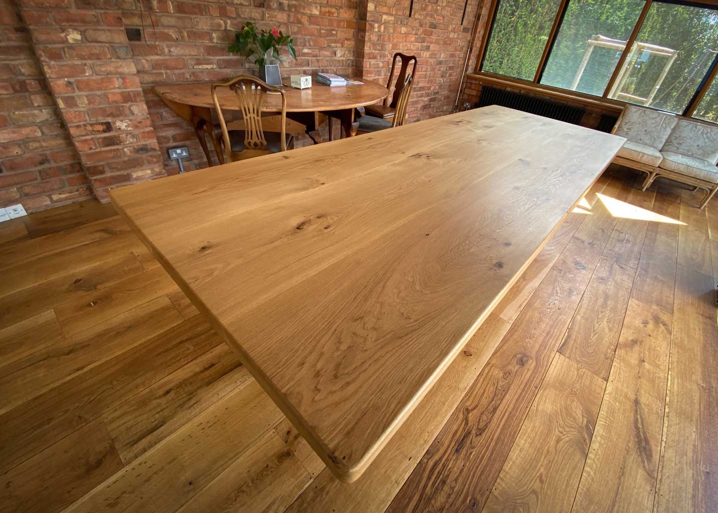 made to measure chunky oak dining table with rounded corners 12 Seater 2954 image 3