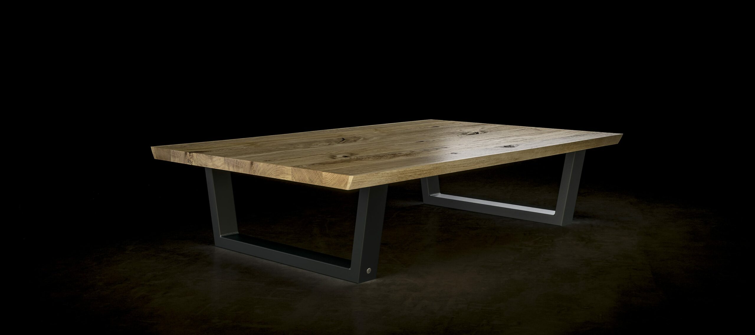 Chameleon-oak-Coffee-table-abacus-tables-black-Studio-2