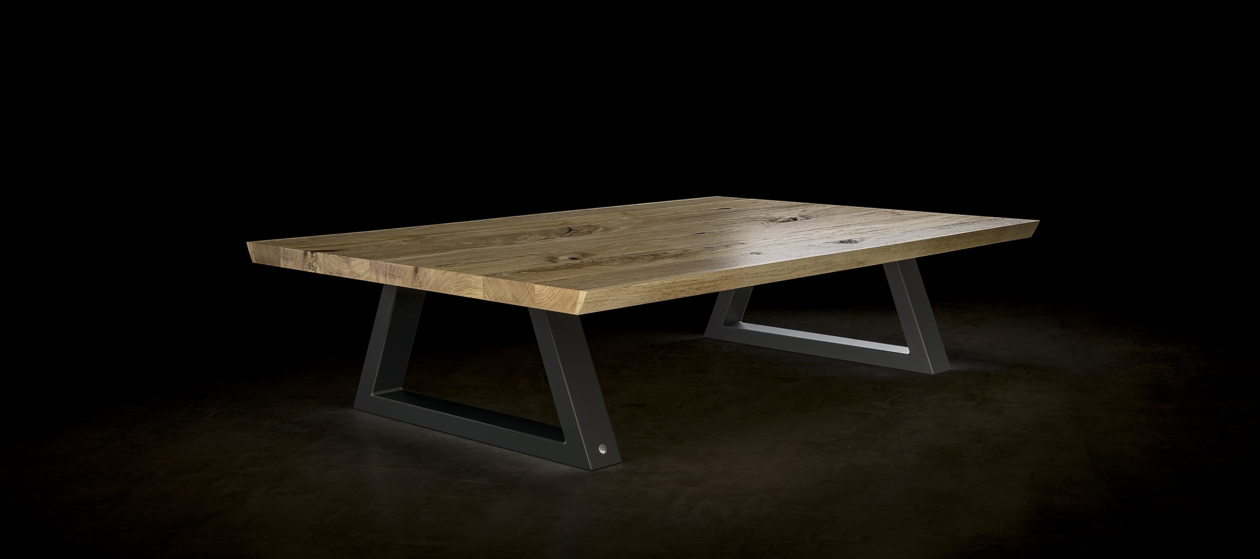 Piranha-oak-Coffee-table-abacus-tables-black-Studio-2