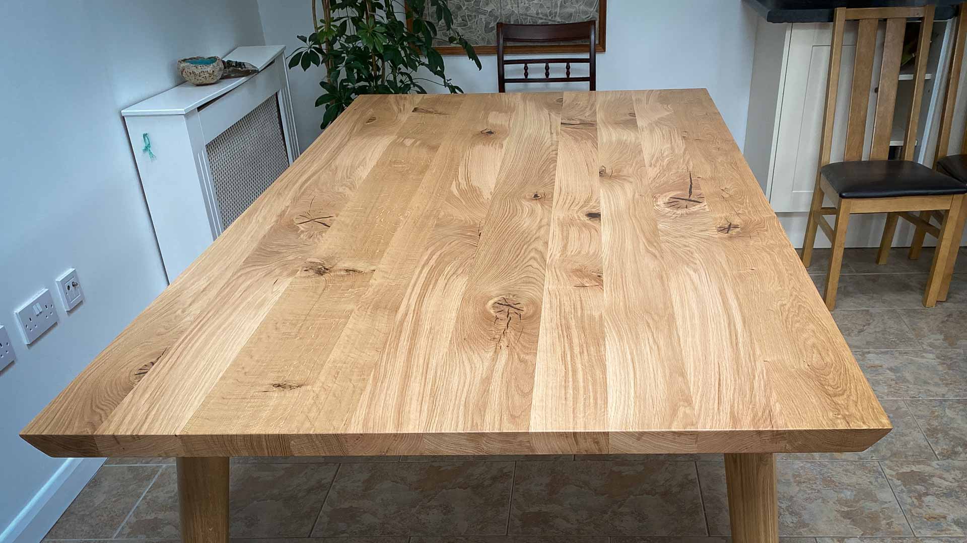 european-oak-dining-table-french-vs-european-oak-abacus-tables-3